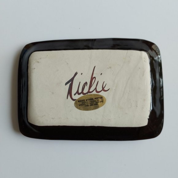 Beautiful Rectangular Pottery Tray - Picture 9 of 12